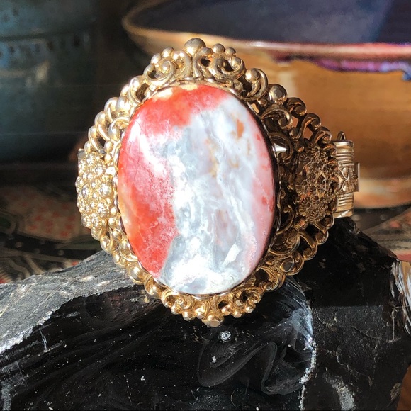 Vintage Agate Bracelet - Picture 1 of 4